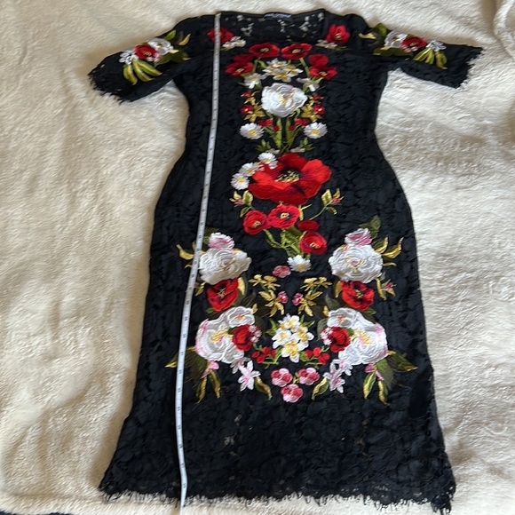 Dolce Gabbana floral embroided dress - Picture 12 of 13